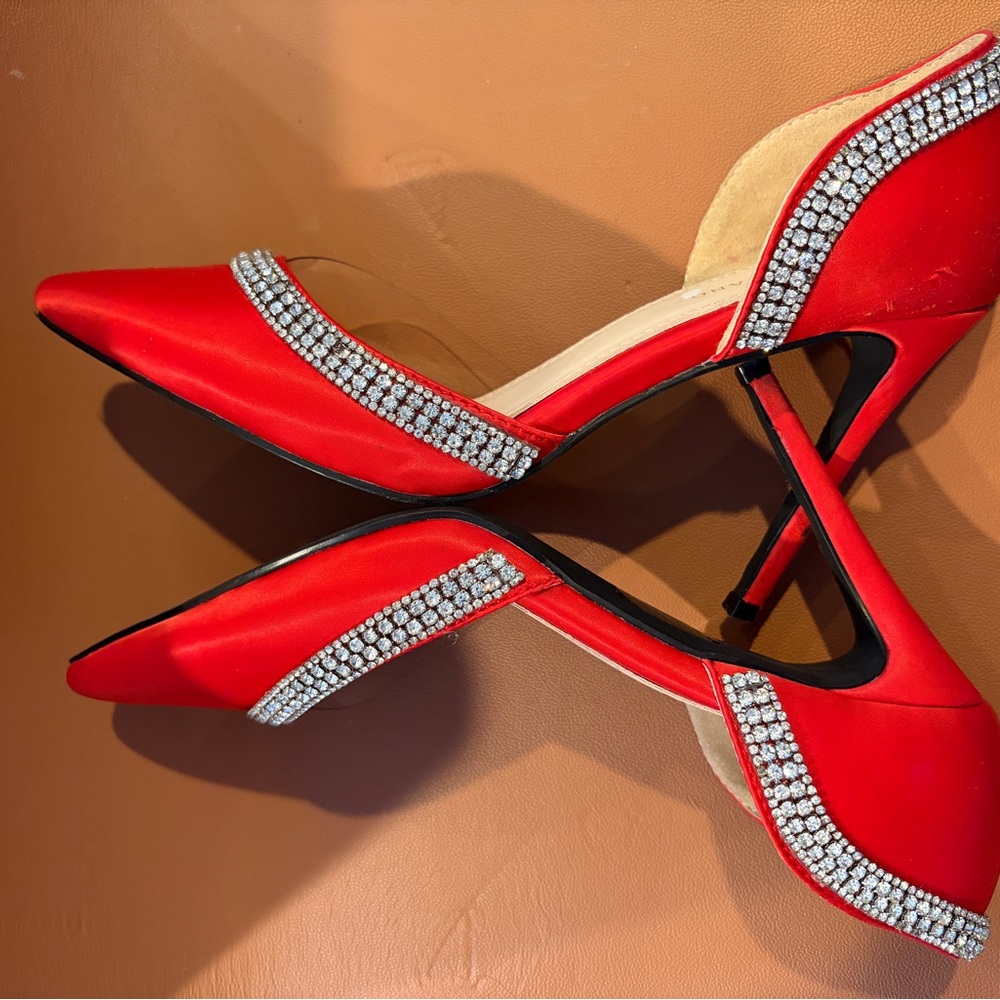 Elegant Red Satin Heels with Rhinestone Accents - Picture 11 of 12